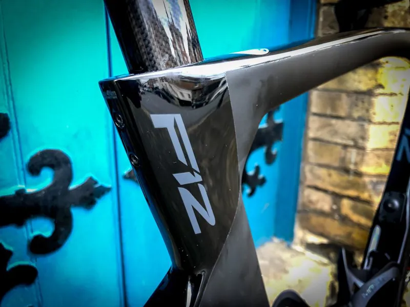 Pinarello Dogma F12 DISC Ultegra Road Bike in Black : 430 : BOB-1